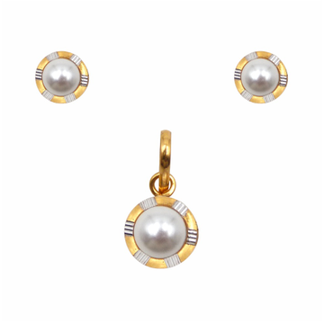 Fancy Pearl Pendant Set